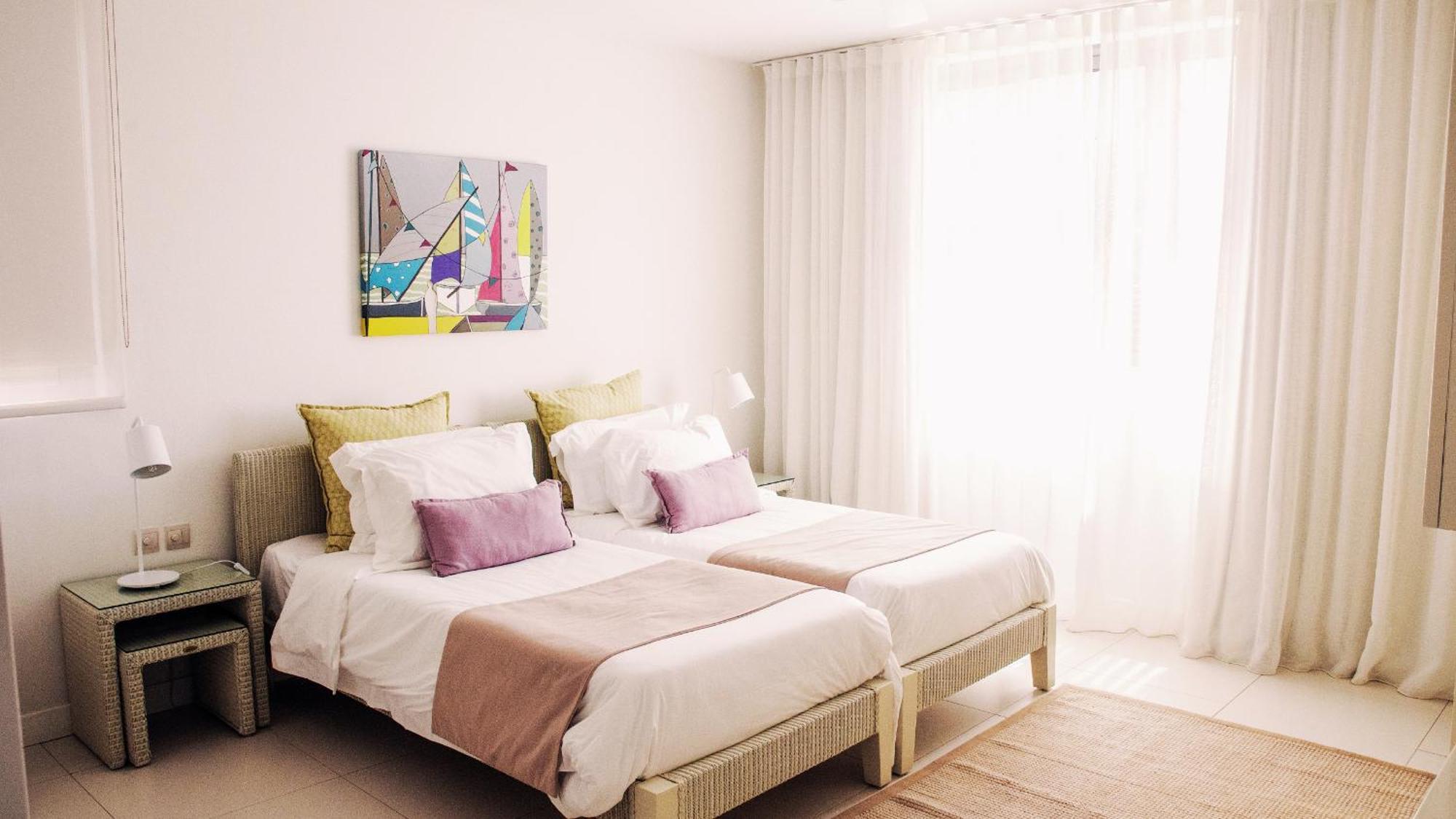 เวสต์ โคสต์ มารีน่า Apartment ริวิแยร์นัวร์ ภายนอก รูปภาพ